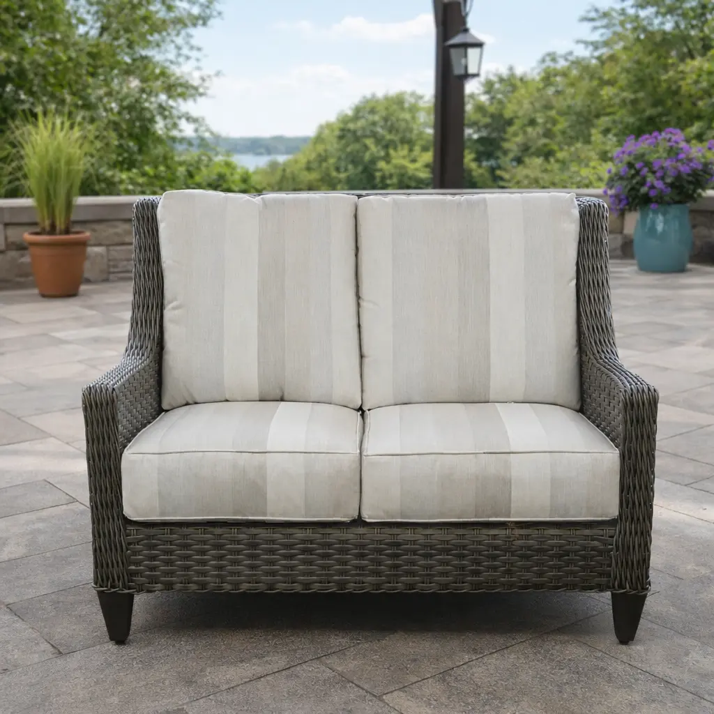 Oconee Loveseat