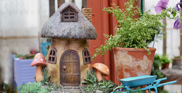 Gardening for Fairies: New Trends in Miniature Gardening
